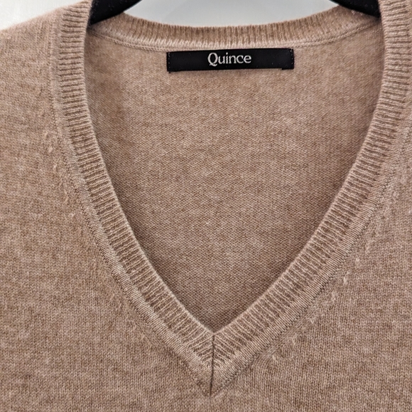 Quince Mongolian Cashmere V-Neck Sweater small - Picture 5 of 10